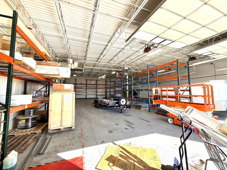 More Photos Of 5405 W 56th Ave, Arvada Warehouse For Lease