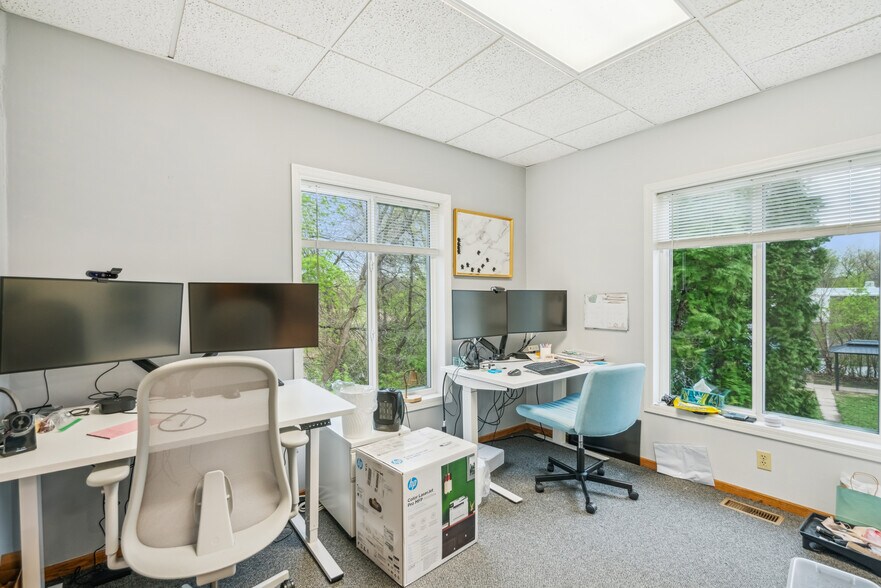 More Photos Of 2434 Commerce Blvd, Mound Office For Sale