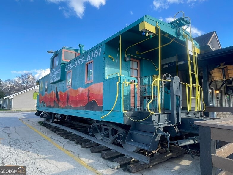 More Photos Of 406 N Piedmont Ave, Rockmart Restaurant For Sale