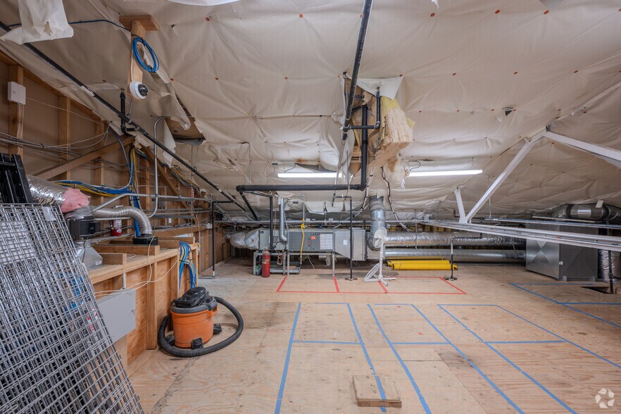 More Photos Of 1320 #1 9th St, Berkeley Industrial For Sale