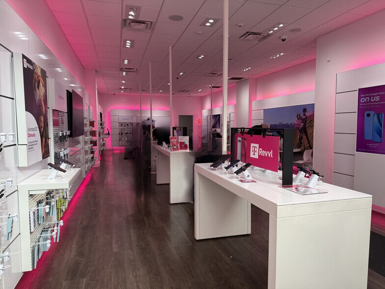 More Photos Of 93 Court St, Brooklyn Office For Lease