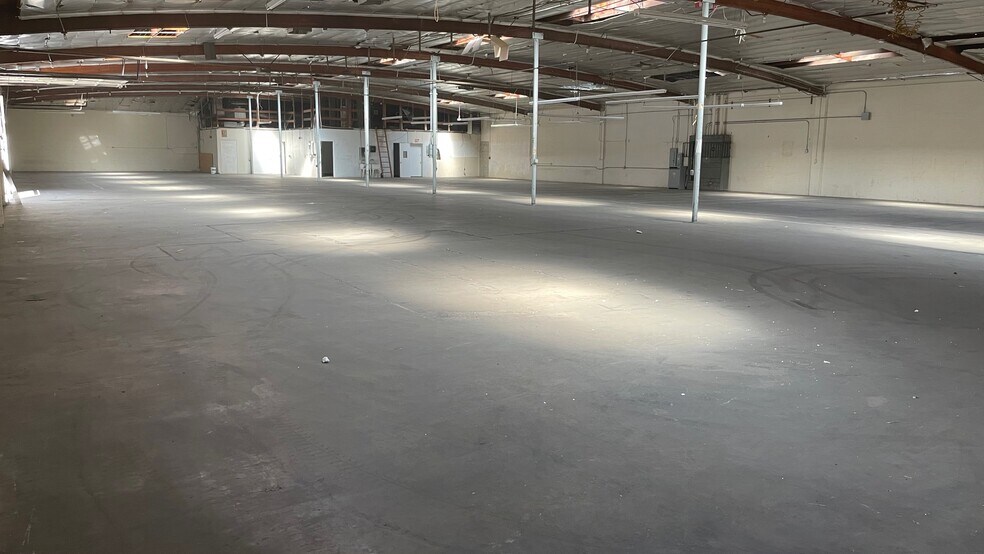 More Photos Of 2110 Edwards Ave, South El Monte Warehouse For Sale