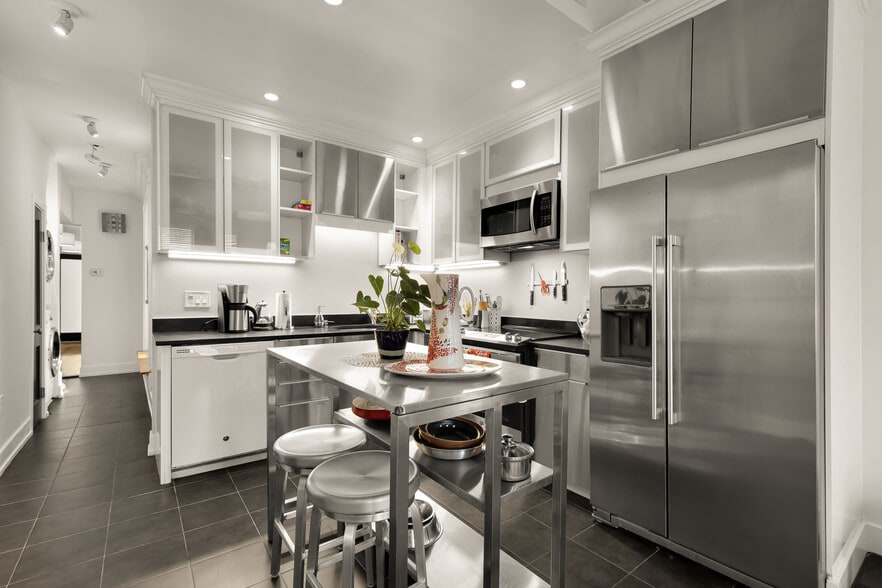 More Photos Of 1829 5th St NW, Washington Apartments For Sale