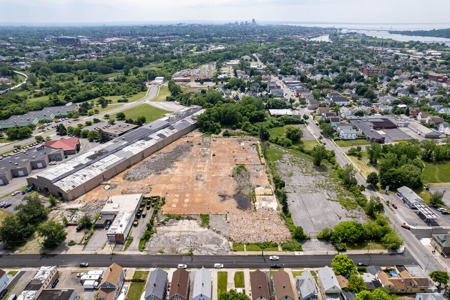 More Photos Of 25 Rano St, Buffalo Manufacturing For Lease