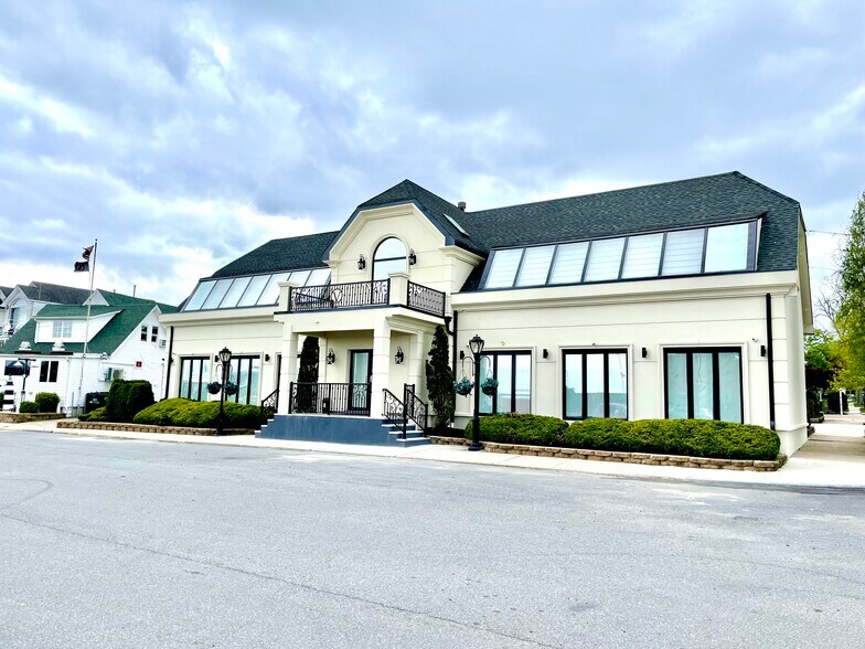 More Photos Of 141 Mansion Ave, Staten Island Restaurant For Sale