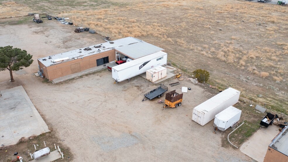 More Photos Of 37631 6th St E, Palmdale Warehouse For Sale