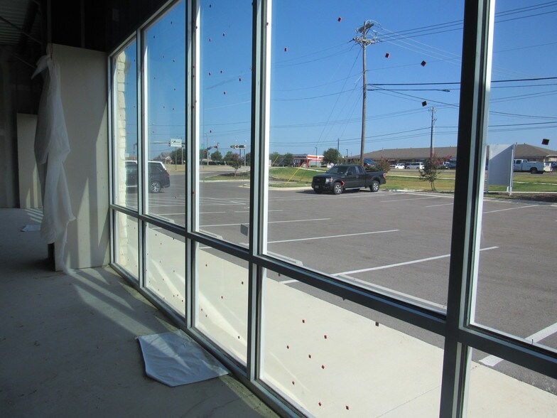 More Photos Of 2102 W Stan Schlueter Loop, Killeen Freestanding For Lease