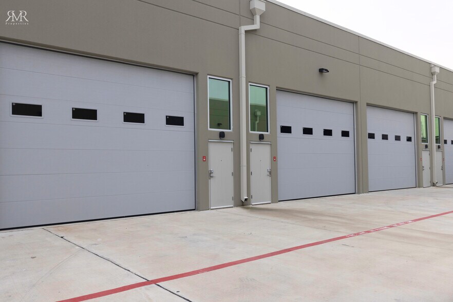 More Photos Of 1435 FM 1463 Rd, Katy Showroom For Sale