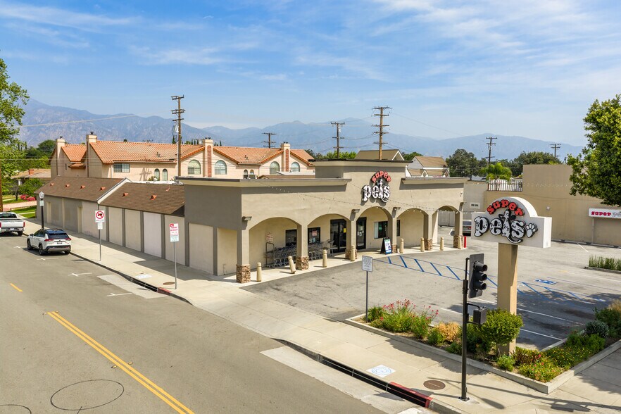More Photos Of 9403 Las Tunas Dr, Temple City Freestanding For Sale