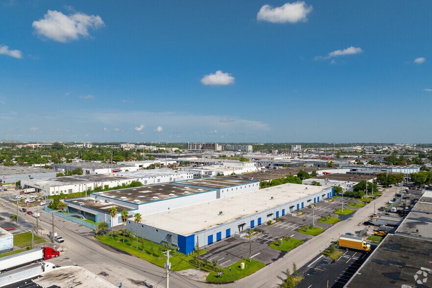 More Photos Of 7100 NW 36th Ave, Miami Warehouse For Lease