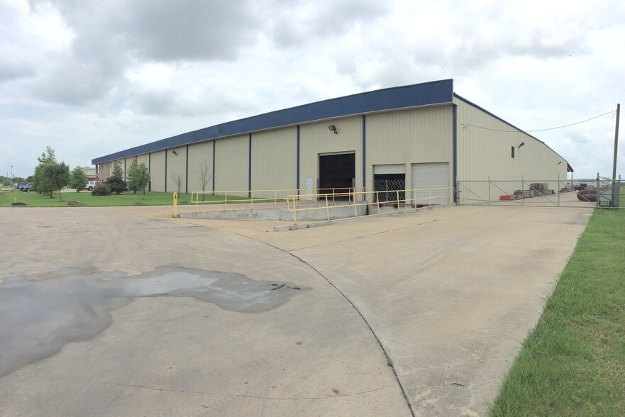 More Photos Of 4433 South Dr, Houston Manufacturing For Sale
