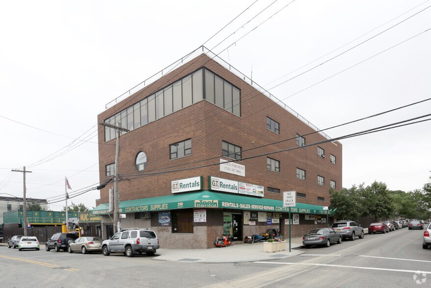 Primary Photo Of 310 Nassau Ave, Brooklyn Storefront Retail Office For Lease