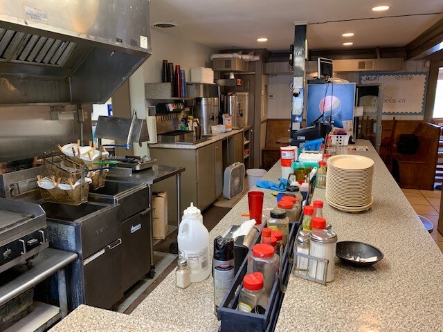 More Photos Of 203 Farrs Bridge Rd, Pickens General Retail For Sale