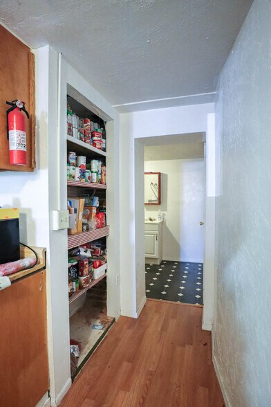 More Photos Of 16 N Main St, Payette Storefront Retail Residential For Sale