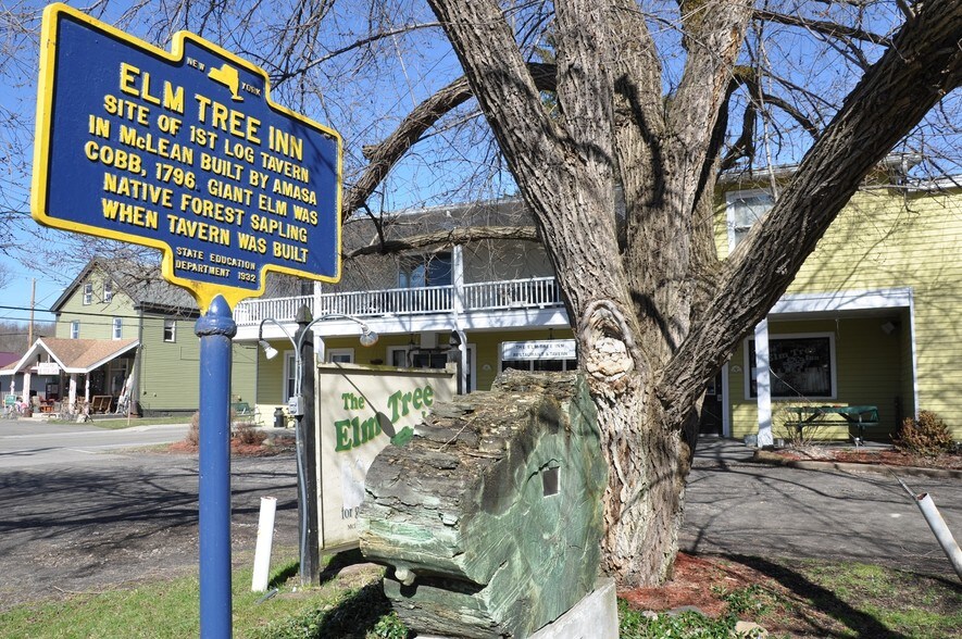 More Photos Of 2 Mclean Rd, Mclean Restaurant For Sale