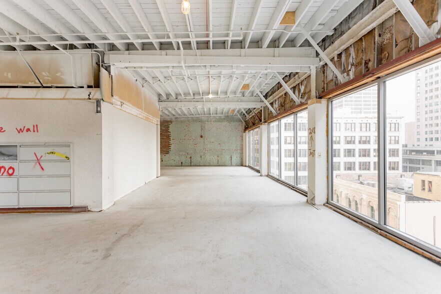 More Photos Of 220 W Congress St, Detroit Office For Lease