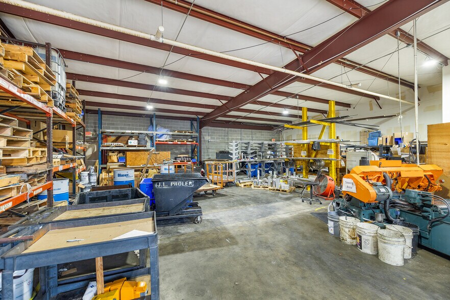 More Photos Of 10541 FM 1960 Rd W, Houston Warehouse For Sale