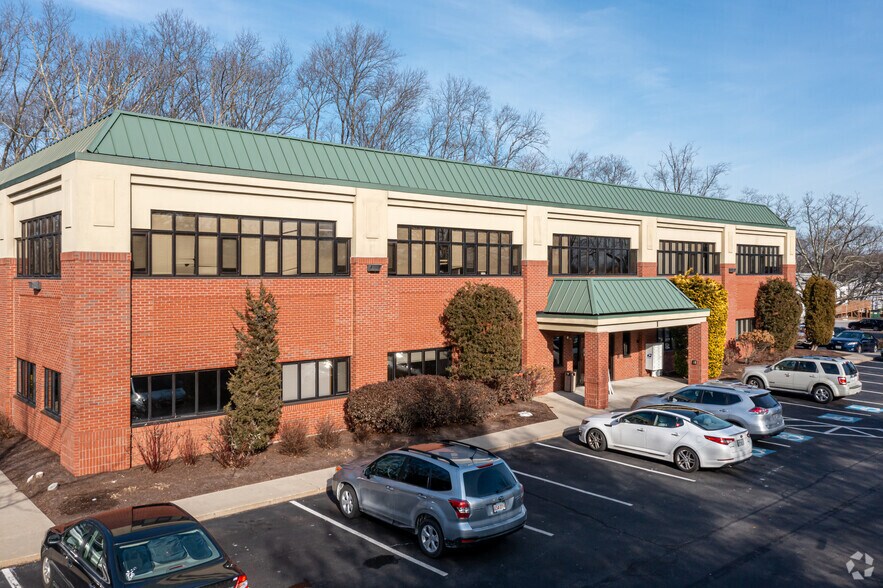 More Photos Of 1351 S County Trl, East Greenwich Unknown For Lease