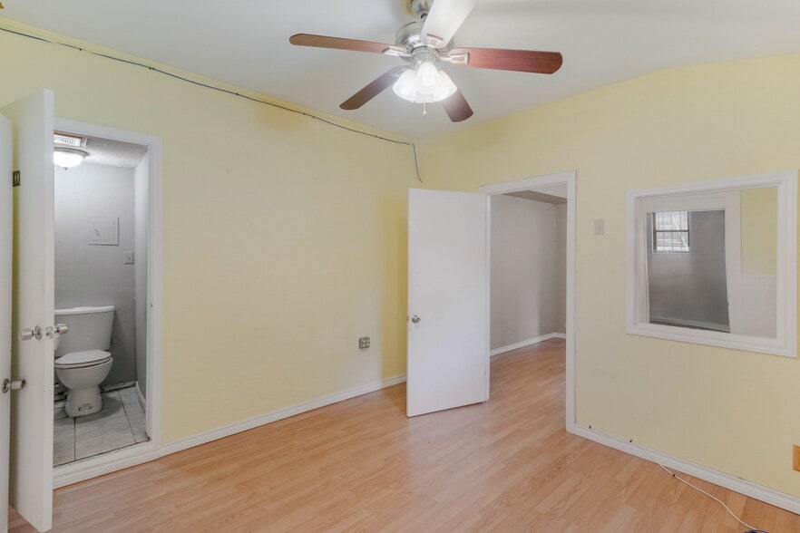 More Photos Of 1818 San Pedro Ave, San Antonio Office Residential For Sale