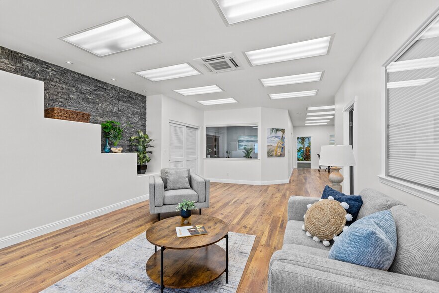 More Photos Of 73-5568 Maiau St, Kailua Kona Flex For Sale