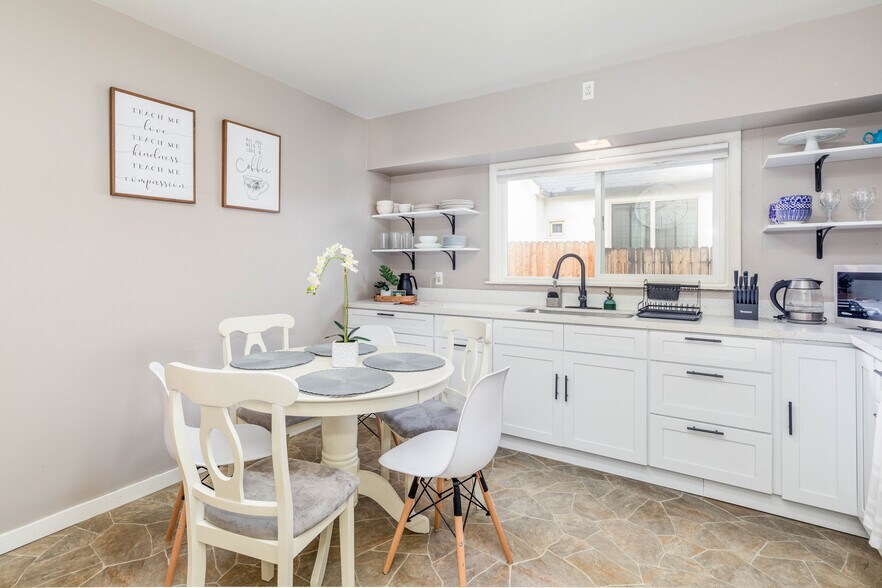 More Photos Of 13240 US-101, Hopland Land For Sale