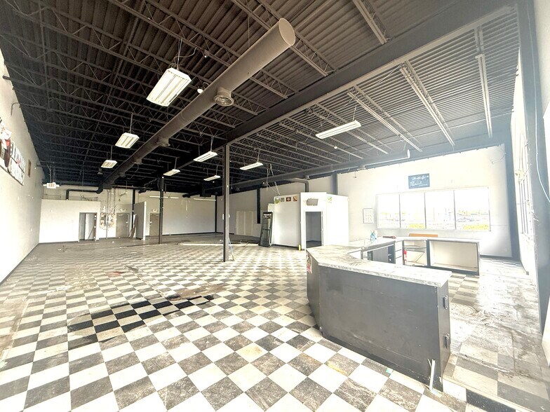 More Photos Of 6532-6546 US Hwy 6, Portage Unknown For Lease