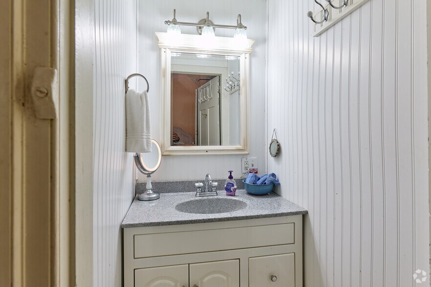 More Photos Of 4966 NY-414, Burdett Specialty For Sale