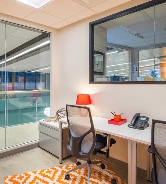 More Photos Of 1100 Wilson Blvd, Arlington Unknown For Lease