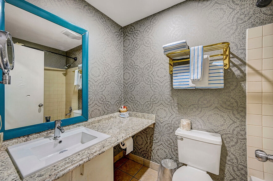 More Photos Of 2855 Fremont St, Las Vegas Hotel For Sale