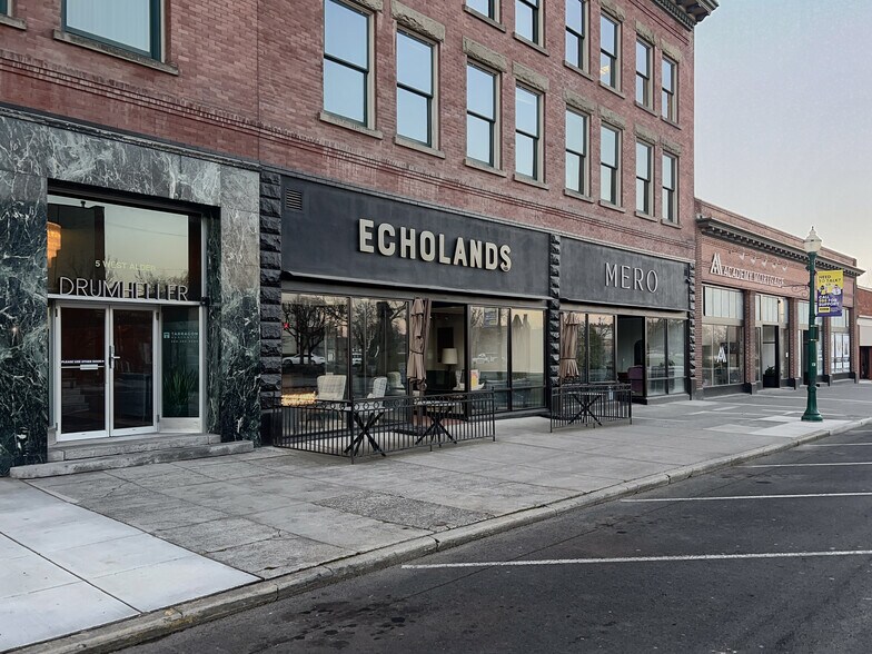 More Photos Of 7 W Alder St, Walla Walla Storefront For Lease