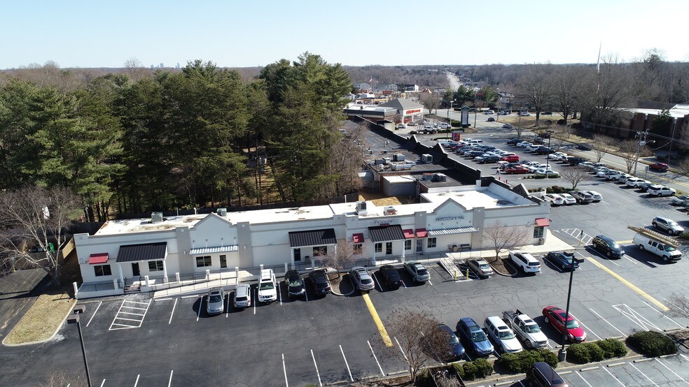 More Photos Of 5059 Country Club Rd, Winston-Salem Unknown For Lease