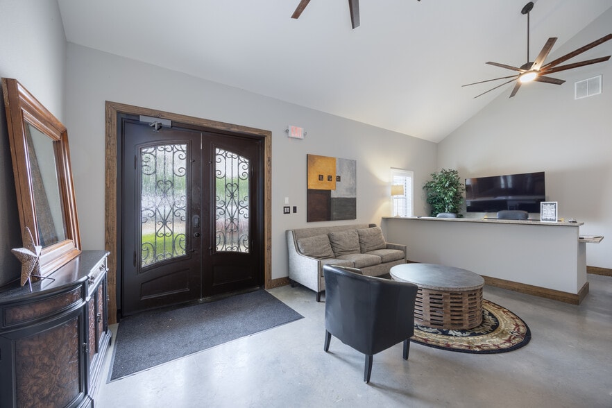 More Photos Of 299 W Eldorado Pky, McKinney Office For Sale