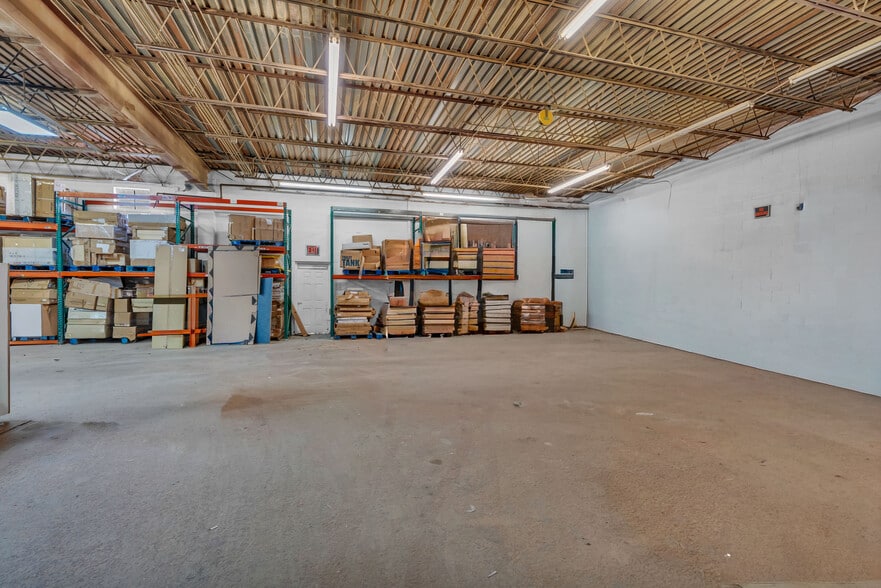 More Photos Of 449 N Cameron St, Winchester Manufacturing For Lease