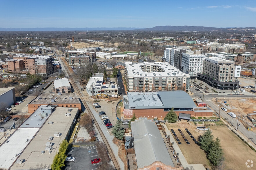 More Photos Of 504 Rhett St, Greenville Office For Lease