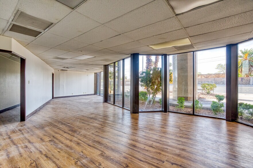 More Photos Of 4660 S Eastern Ave, Las Vegas Office For Lease