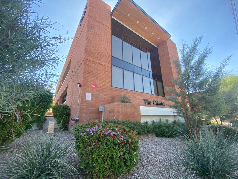 More Photos Of 2727 N 3rd St, Phoenix Office For Sale