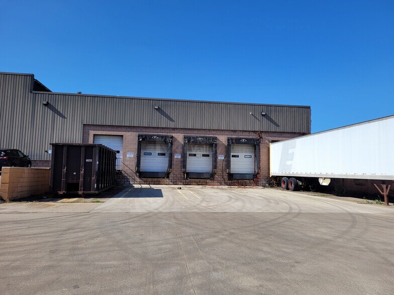 More Photos Of 2377 Enterprise Pky, Twinsburg Warehouse For Lease