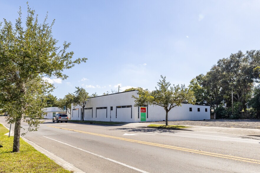 More Photos Of 452 E 8th St, Jacksonville Light Manufacturing For Sale