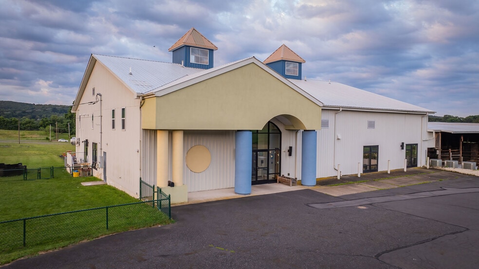 More Photos Of 1459 Bloom Rd, Danville Office For Sale