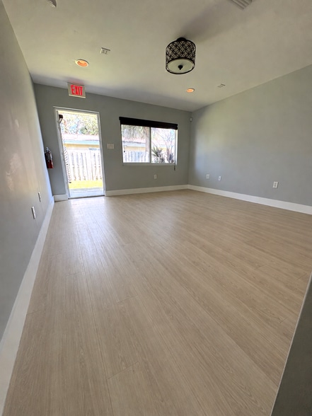 More Photos Of 1542 Guava Ave, Melbourne General Retail For Lease