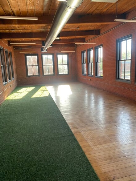 More Photos Of 715 Branch Ave, Providence Loft Creative Space For Lease