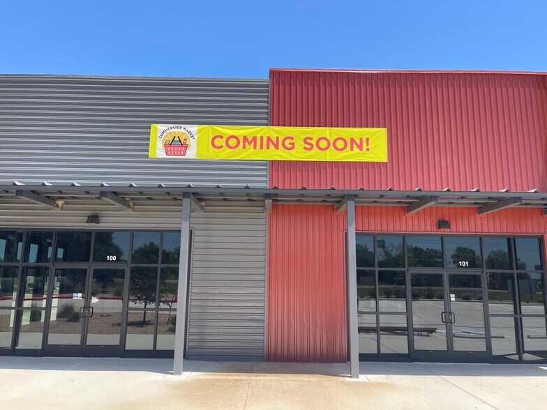 More Photos Of 183 Crossing, Lockhart Unknown For Lease