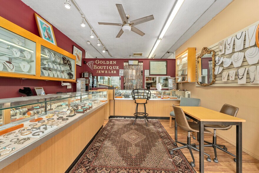 More Photos Of 1213-1223 S Pacific Coast Hwy, Redondo Beach Storefront For Sale