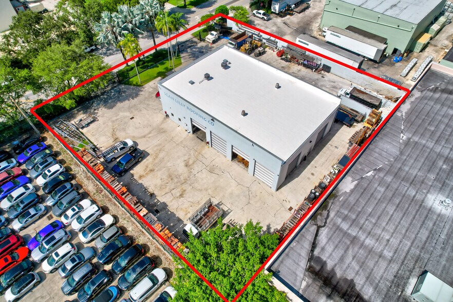 More Photos Of 14701 SW 137th St, Miami Light Distribution For Lease