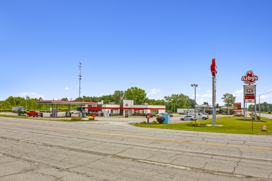 More Photos Of 795 Michigan Rd, Plymouth Service Station For Sale