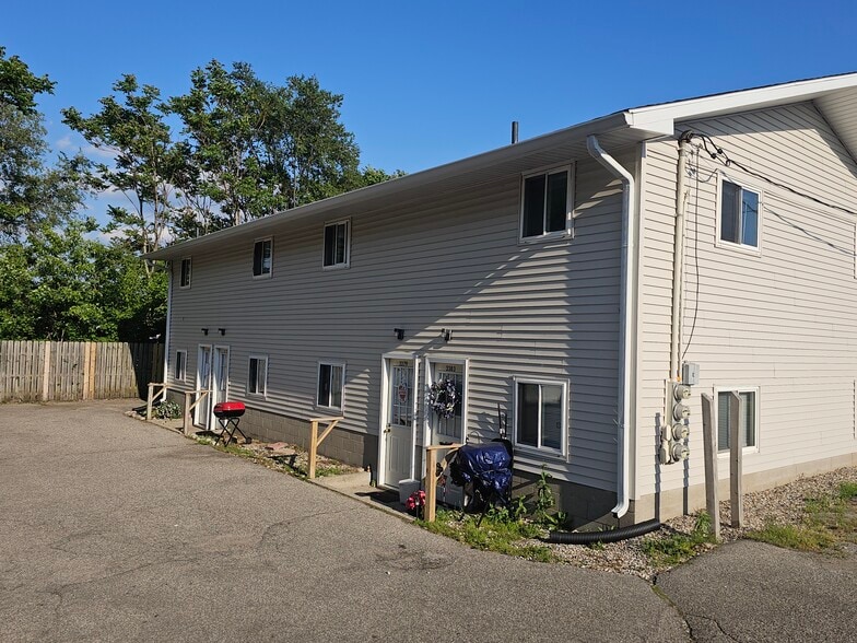 More Photos Of 3385 Wallace Ct SW, Grandville Apartments For Sale