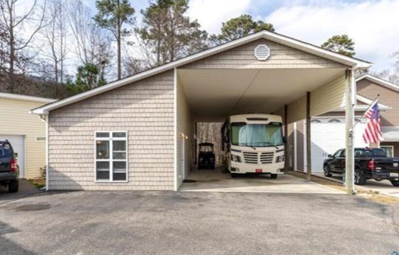Primary Photo Of 1727 Convict Camp Rd, Guntersville Specialty For Sale