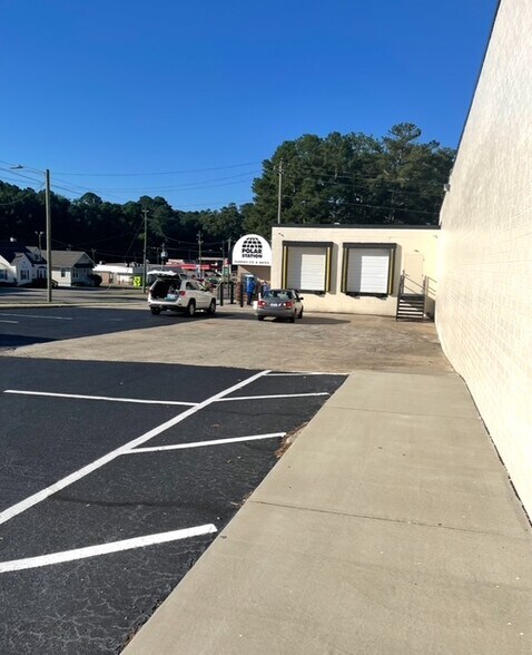 More Photos Of 105 Carbonton Rd, Sanford General Retail For Lease