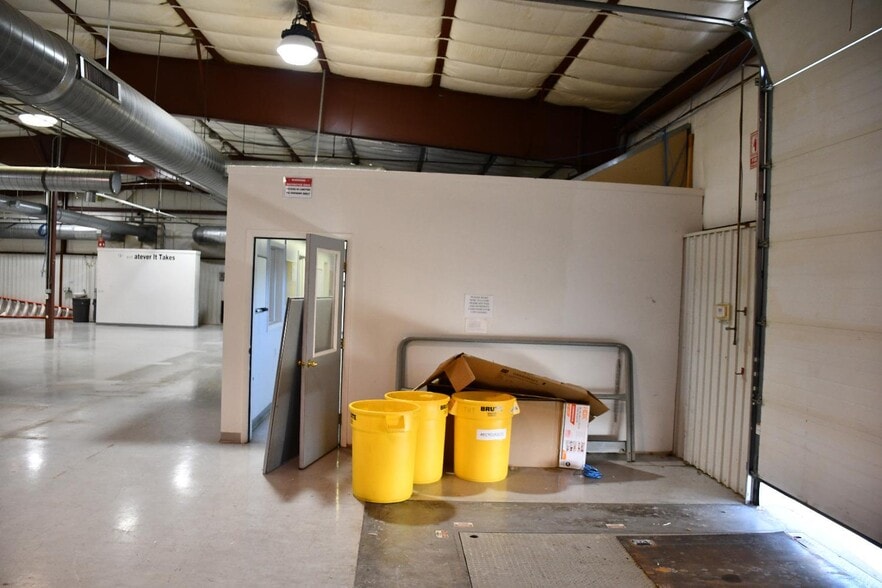 More Photos Of 107 Corona Ave, Groton Warehouse For Sale