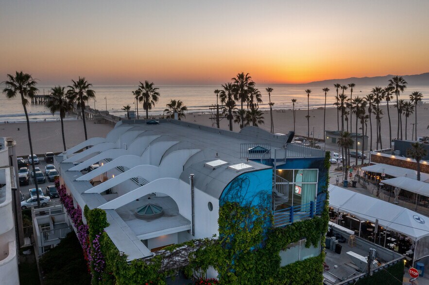 More Photos Of 3111 Ocean Front Walk, Marina Del Rey Apartments For Sale